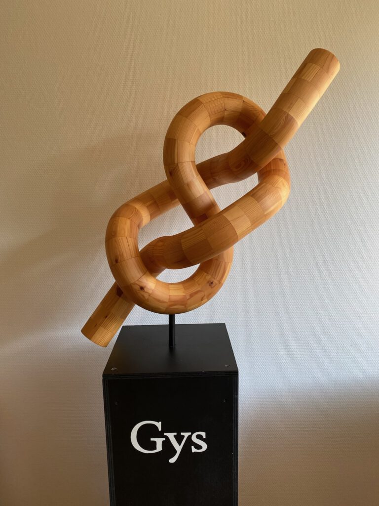 8 knoop, grenen
